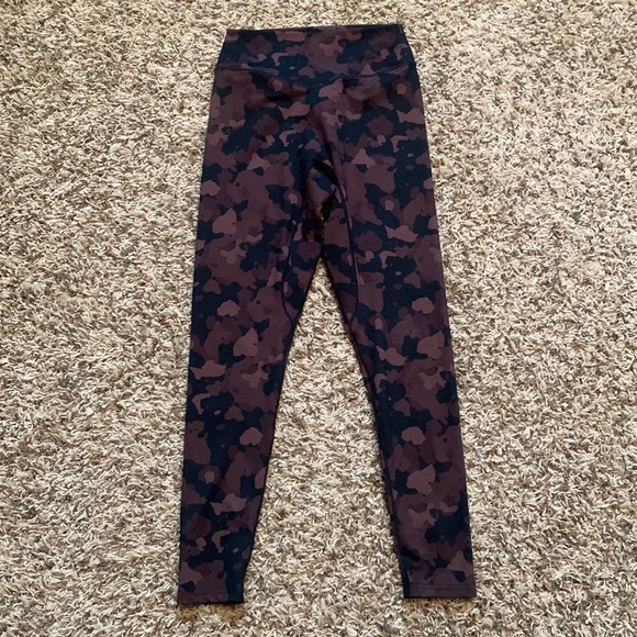 Balance Athletica Ascend Base Camp Camo Leggings - Picture 2 of 7